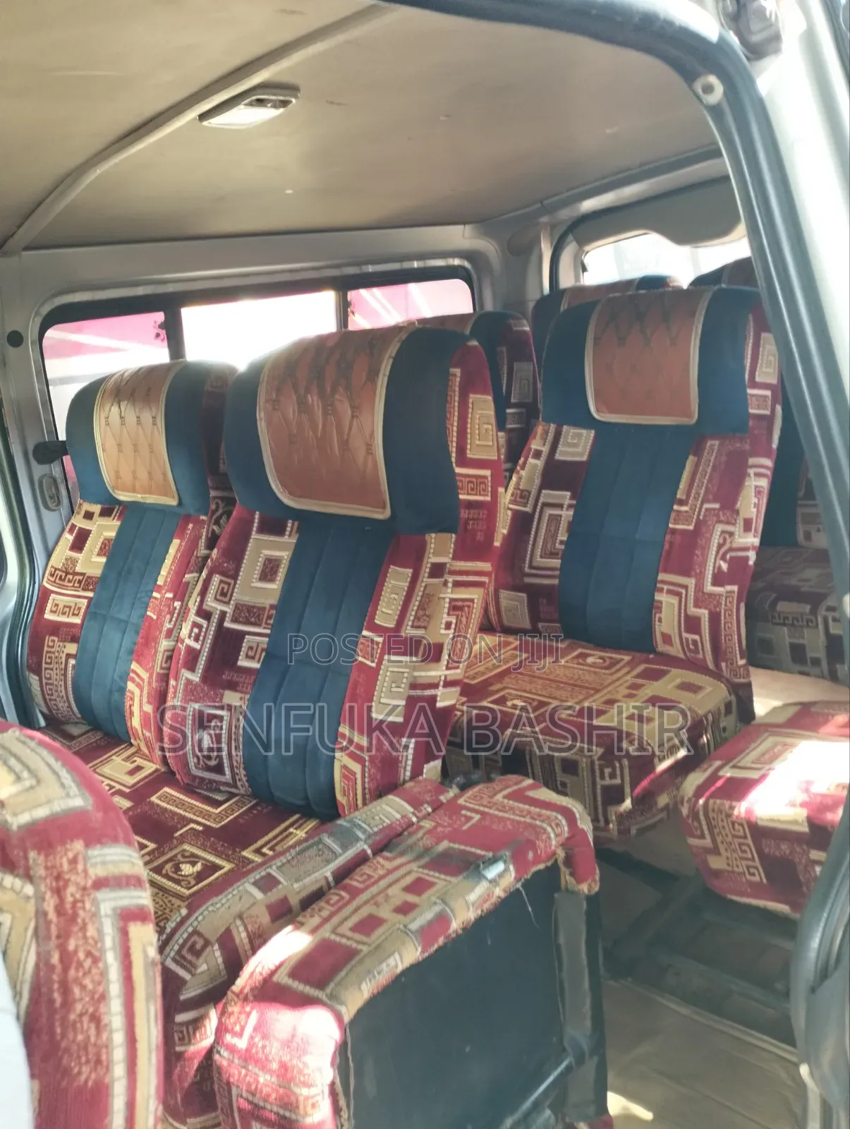 Toyota HiAce 2012 Silver