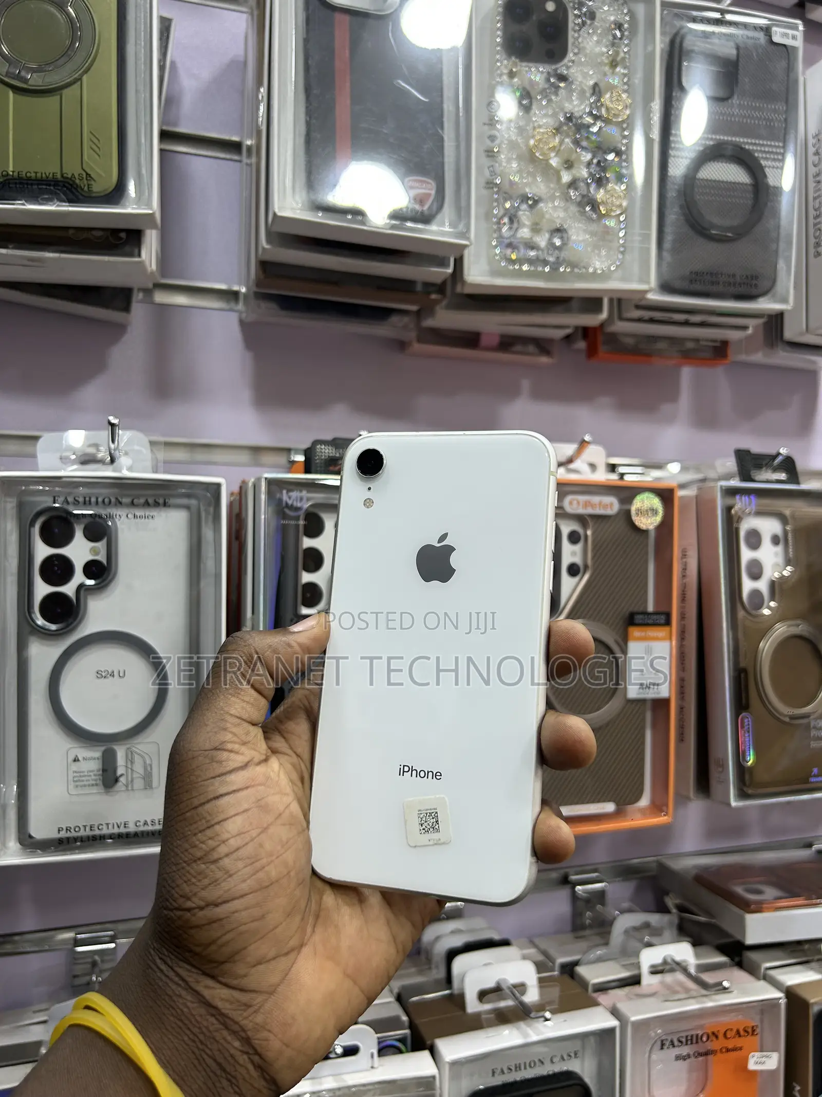 Apple iPhone XR 64 GB White