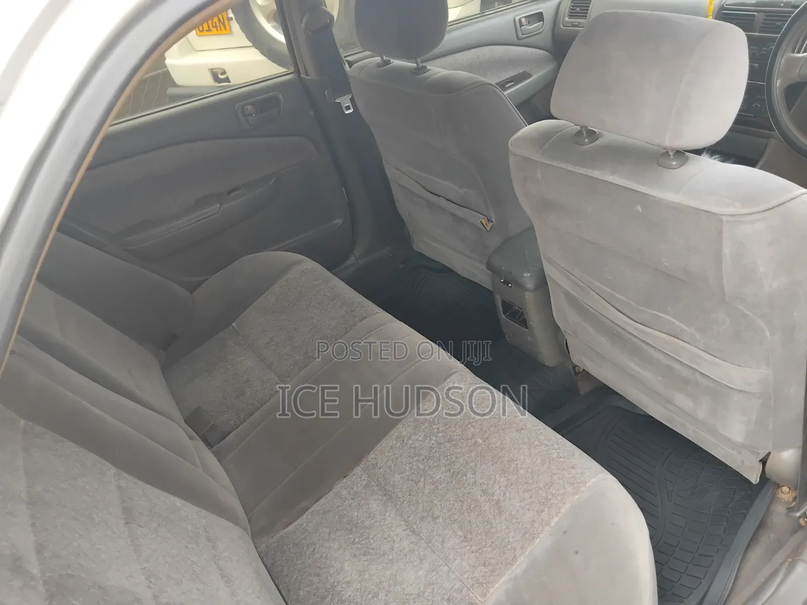 Toyota Premio 2001 Silver