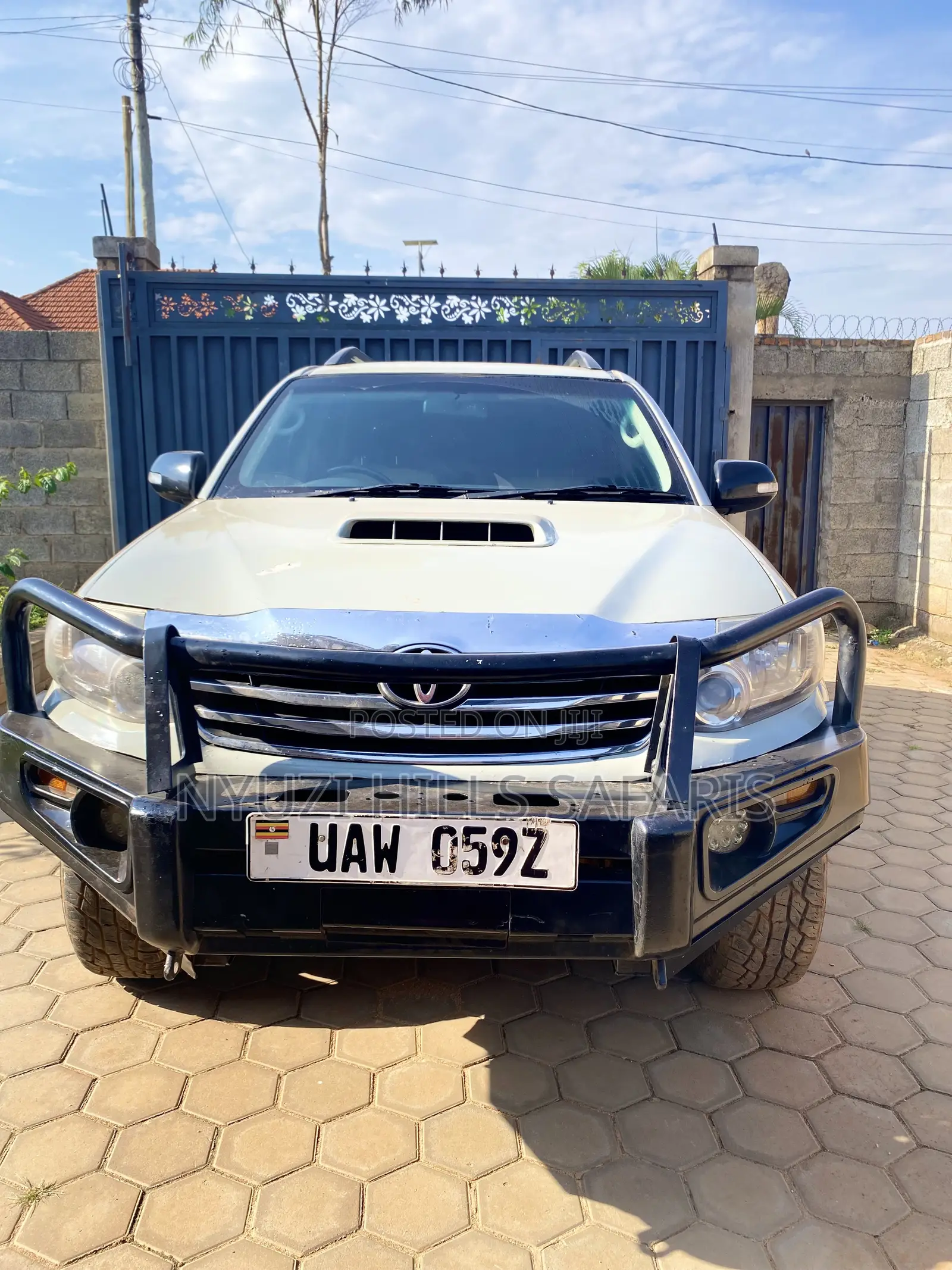 Toyota Fortuner 3.0 D RWD 2015 Gray
