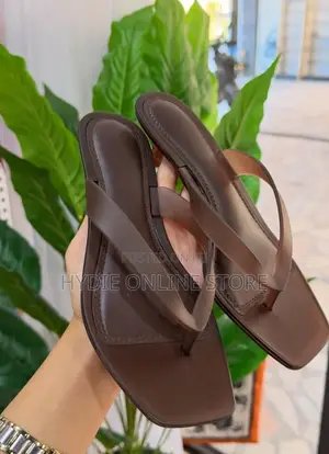 Zara Kitted Open-Heel Shoes – Stylish, Elegant & Comfortable