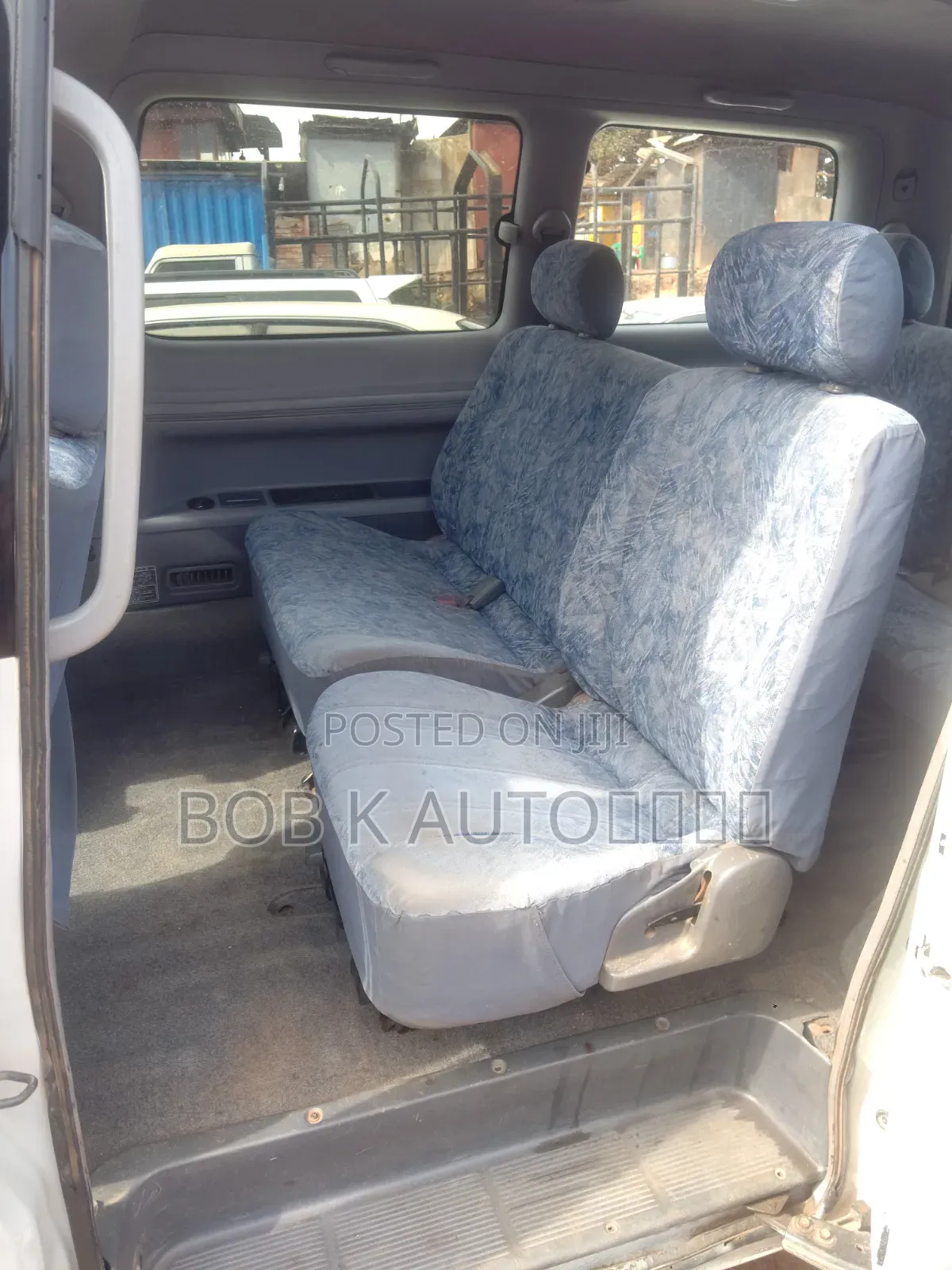 Toyota Noah 2001 White
