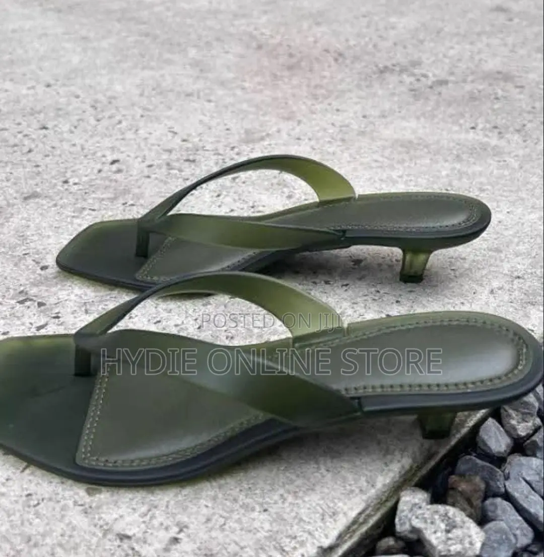 Zara Kitted Open-Heel Shoes – Stylish, Elegant & Comfortable
