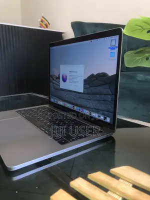 Laptop Apple MacBook Pro 8GB Intel Core i5 SSD 256GB
