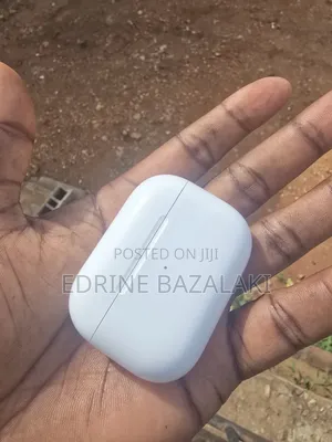 Selling My Airpods Pro 2 Active Noise Cancellation, Wireless Charging