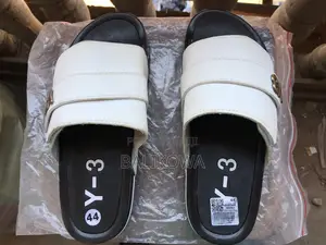 Wholesale Brand New Shoes for All Types