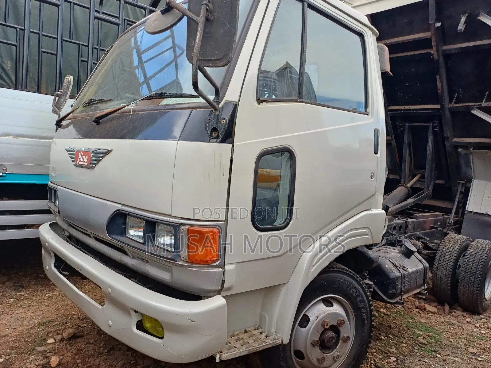 Hino Tipper