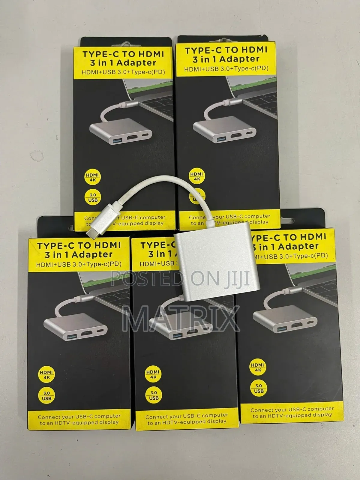 USB Type-C to HDTV 3-in-1 Adapter Hub With an HDMI Port 4K Resolution