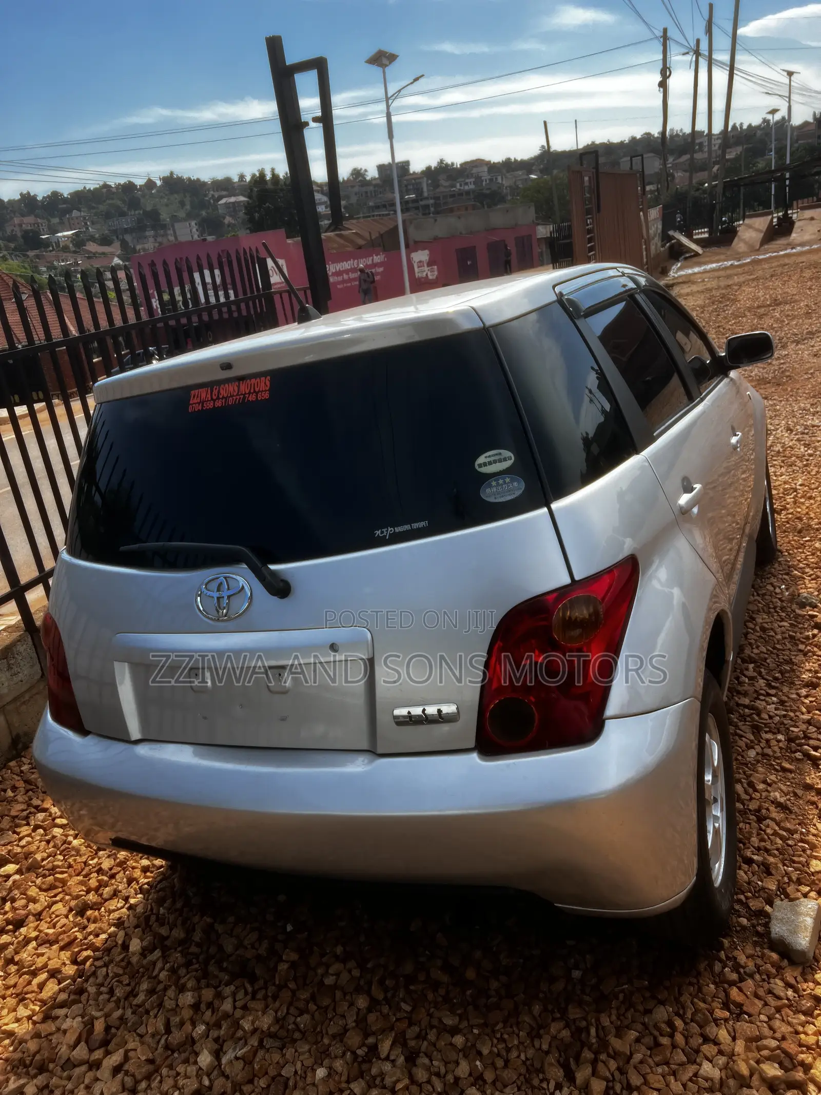 Toyota IST 2007 Silver