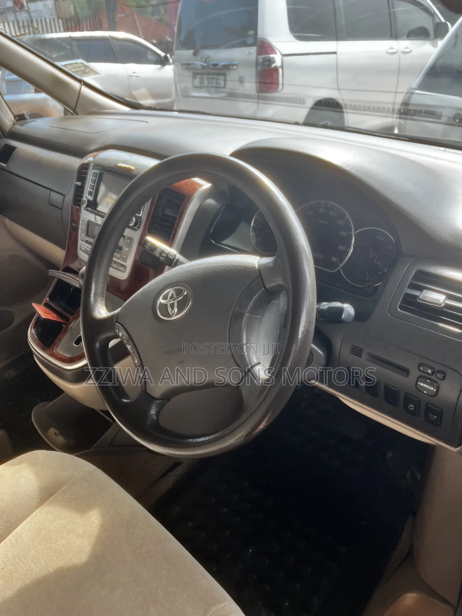 Toyota Alphard 2.4 Petrol AWD 2003 Black