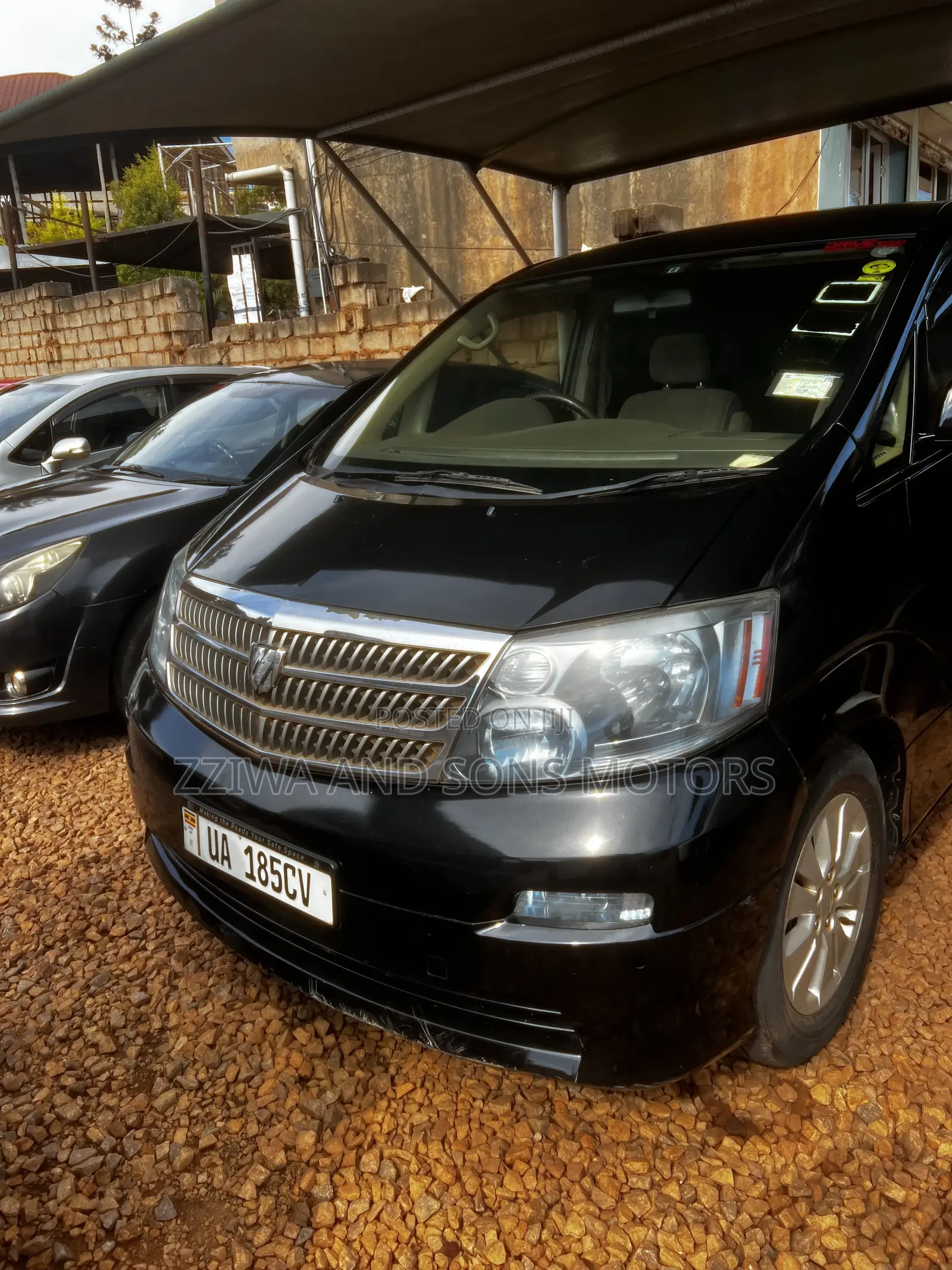 Toyota Alphard 2.4 Petrol AWD 2003 Black