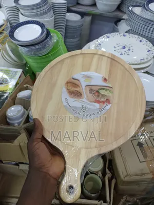 Round Wooden Pizza Serving Plate