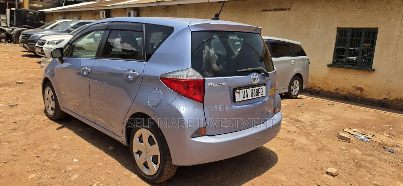 Toyota Ractis 2013 Blue