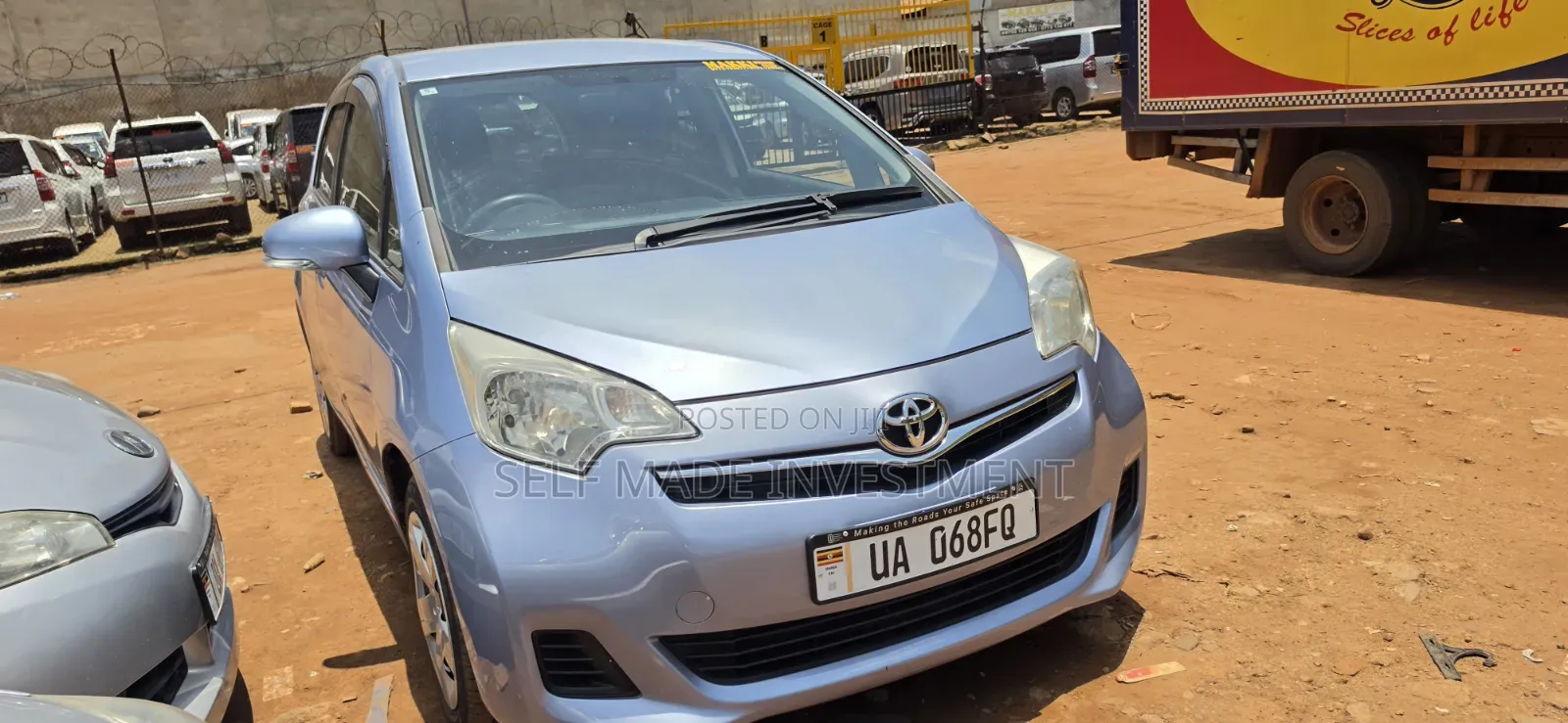 Toyota Ractis 2013 Blue