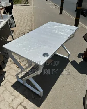 Modern Executive Table/Office Desk 920