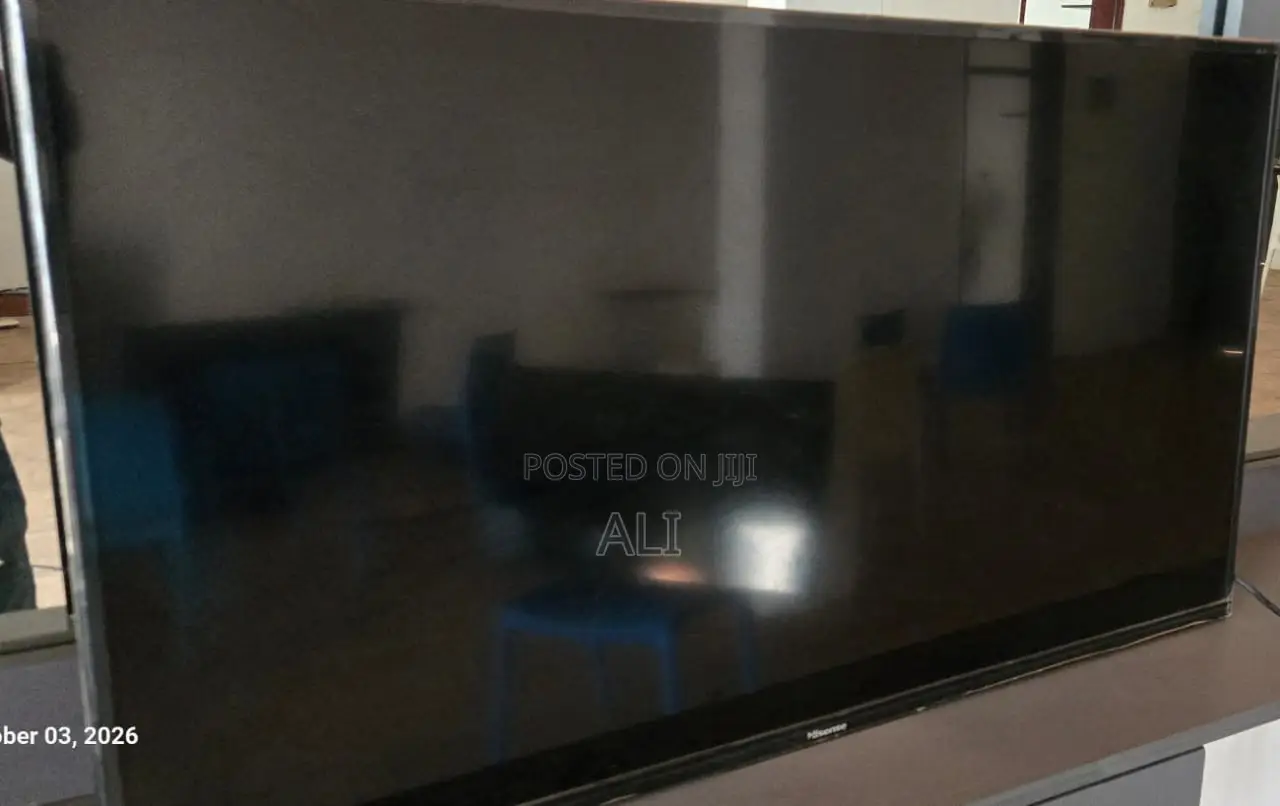 40 Inch Hisense SmartTv at 650, Hisense at 600, Sky at 600