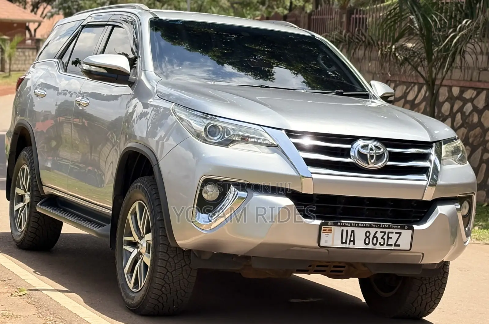 Toyota Fortuner 2.8 D AWD 2015 Silver