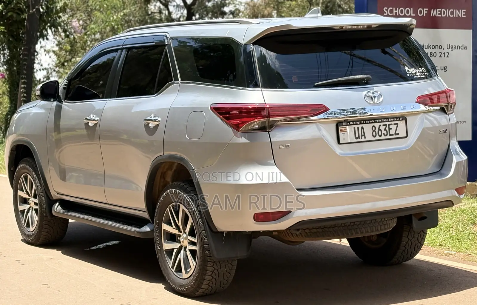 Toyota Fortuner 2.8 D AWD 2015 Silver