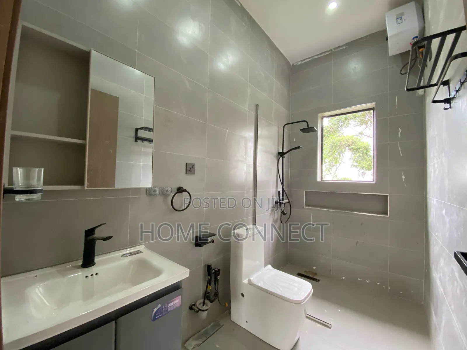 2bdrm Apartment in Mutungo Hill, Central Division for rent