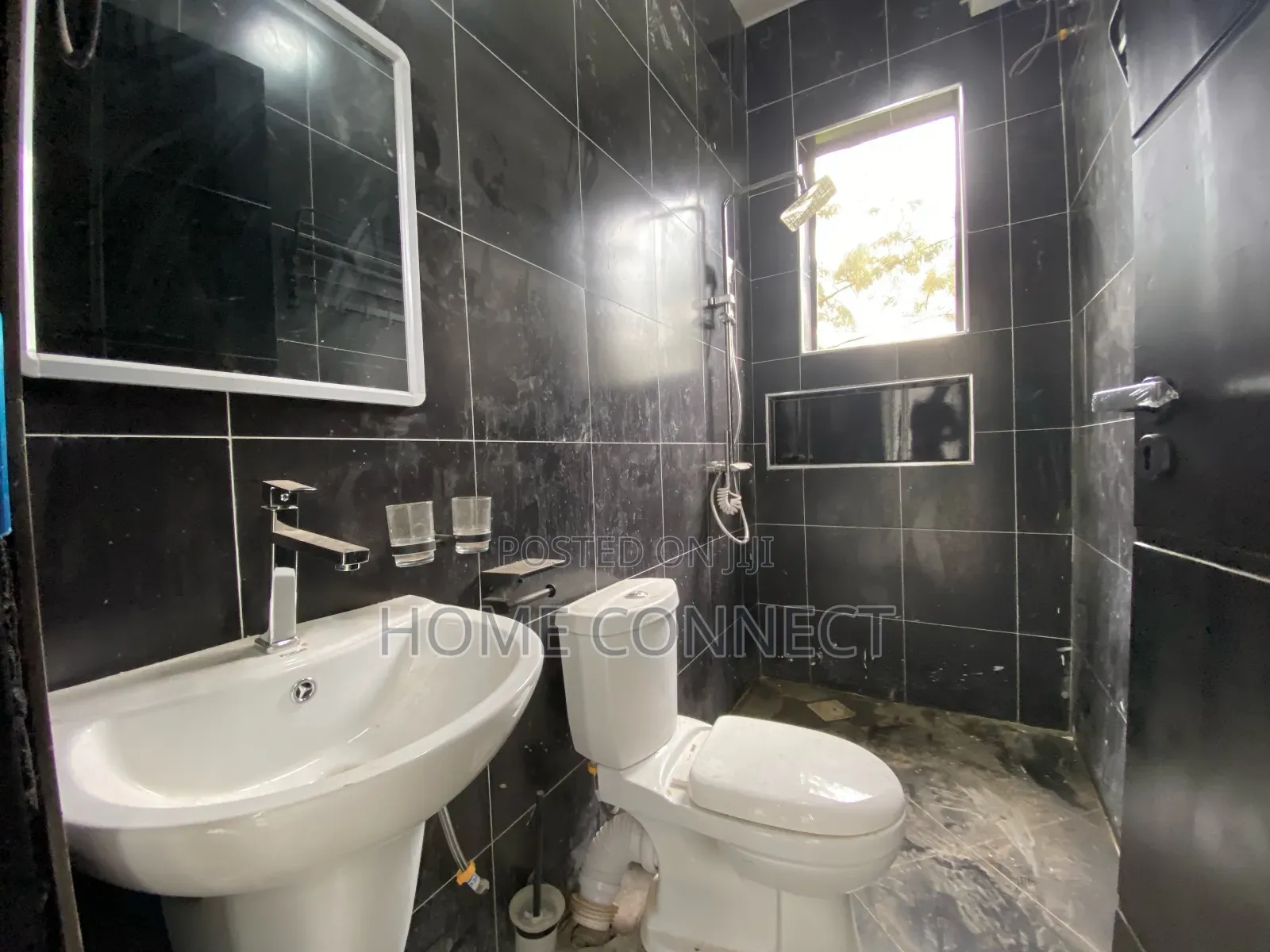 2bdrm Apartment in Mutungo Hill, Central Division for rent
