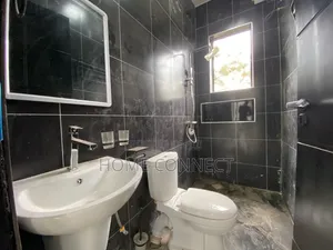 2bdrm Apartment in Mutungo Hill, Central Division for rent