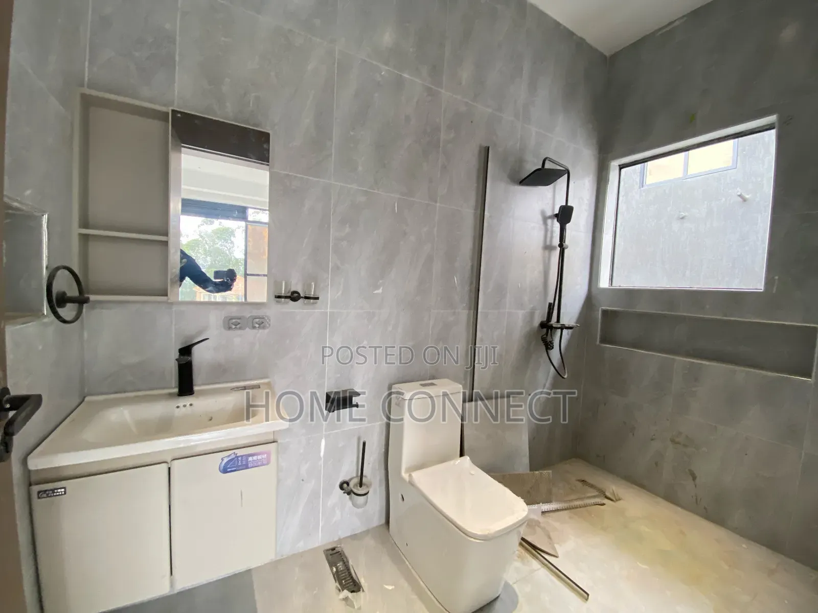 2bdrm Apartment in Mutungo Hill, Central Division for rent