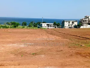 Garuga Lakeview Estate. 25 Decimals at 320M