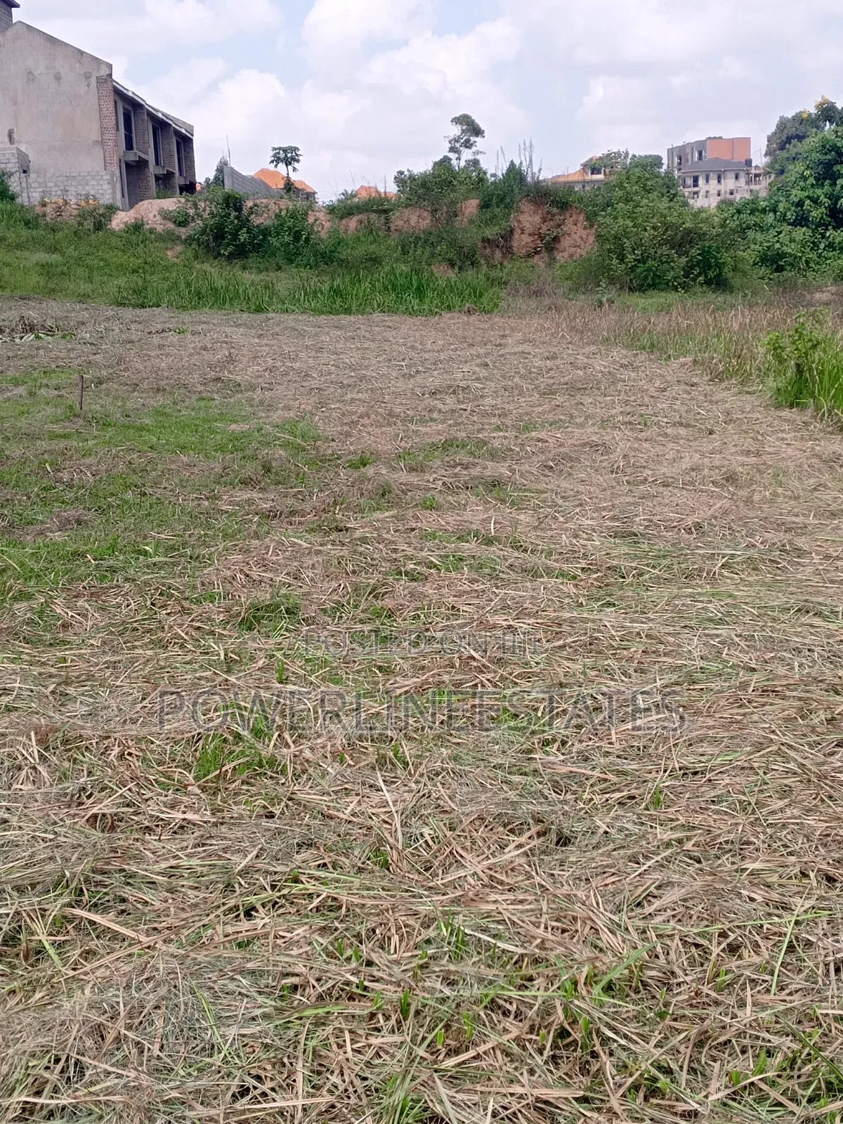 50x100ft- Kira-Nsasa Near Tarmac