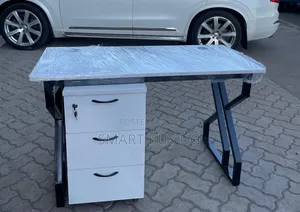 Modern Office Table/Reading Desk/Study Table 901