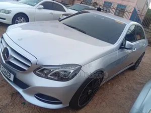 Mercedes-Benz E300 2014 Silver