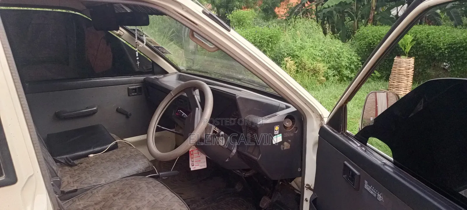Toyota HiAce 1998 White
