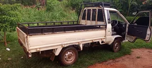 Toyota HiAce 1998 White