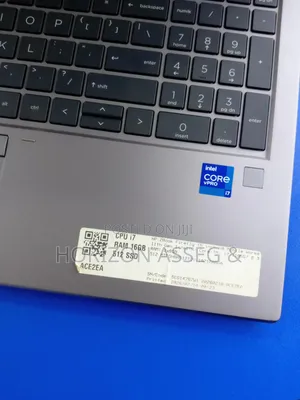 New Laptop HP ZBook Firefly G8 16GB Intel Core i7 SSD 512GB