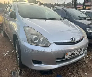 Toyota Wish 2006 Silver