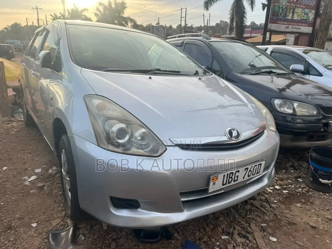 Toyota Wish 2006 Silver