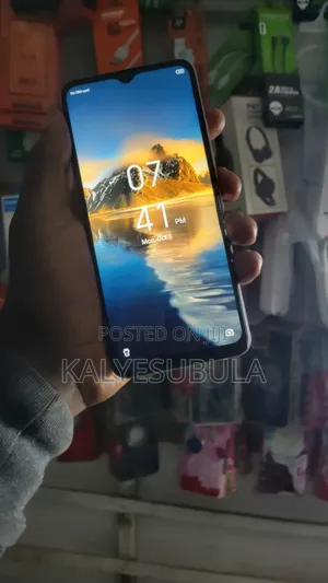 Infinix Hot 30i 128 GB Orange