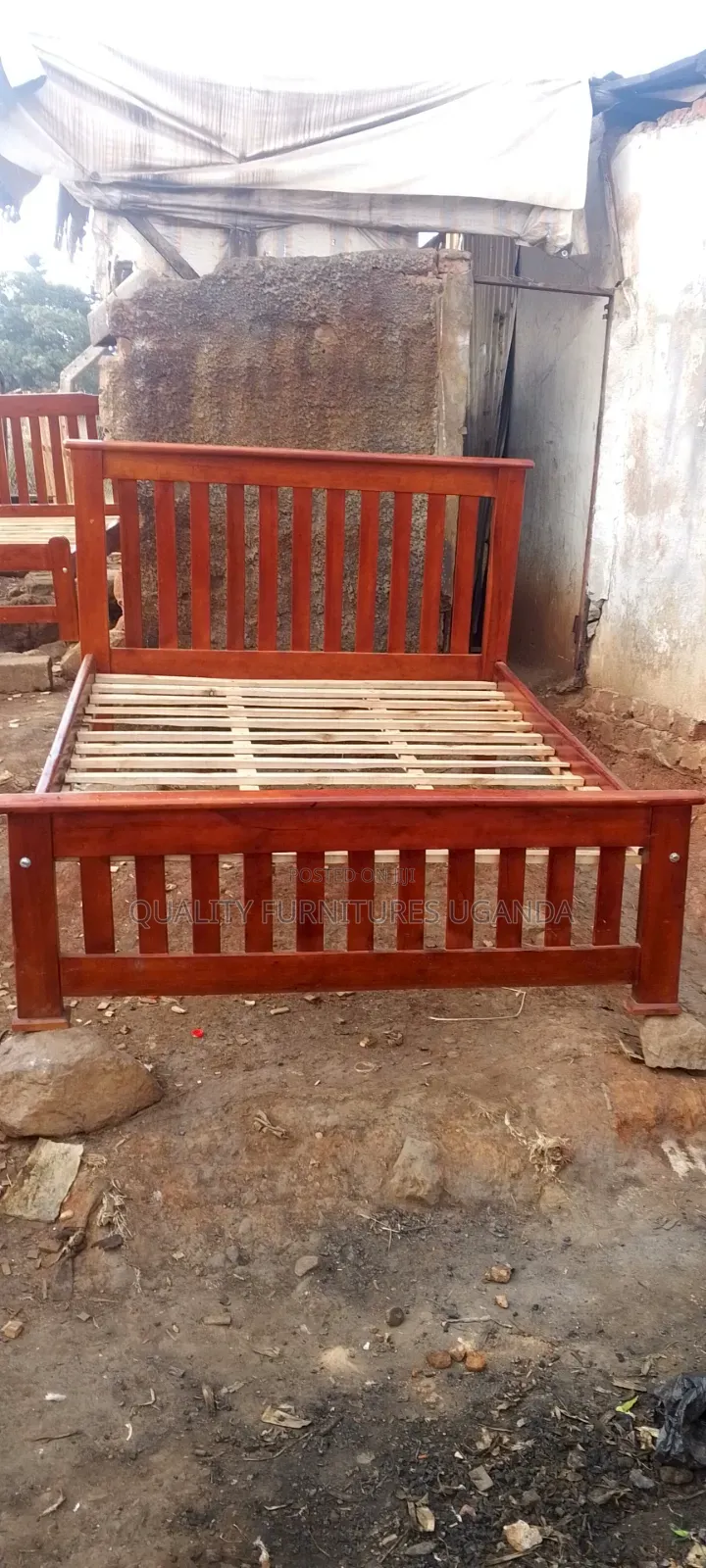 5x6 Stylish Wooden Bed
