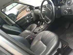 Land Rover Discovery 2013 Gray
