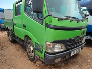 Hino Double Cabin