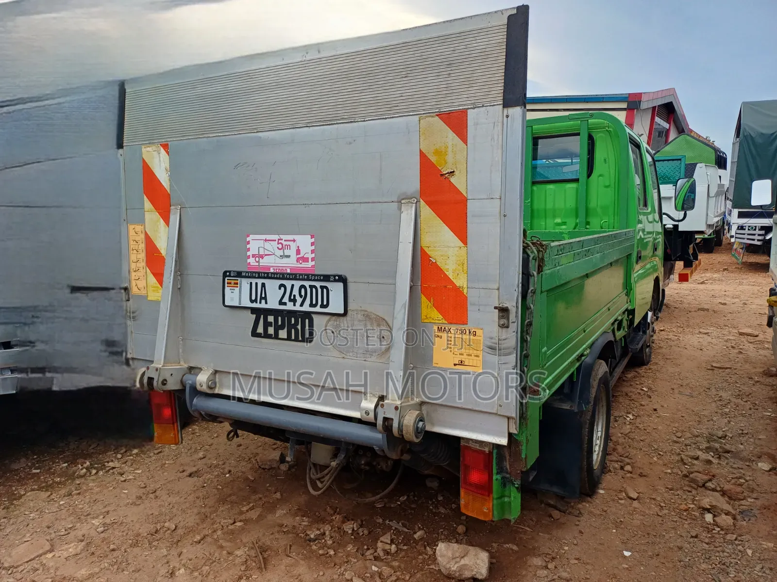 Hino Double Cabin