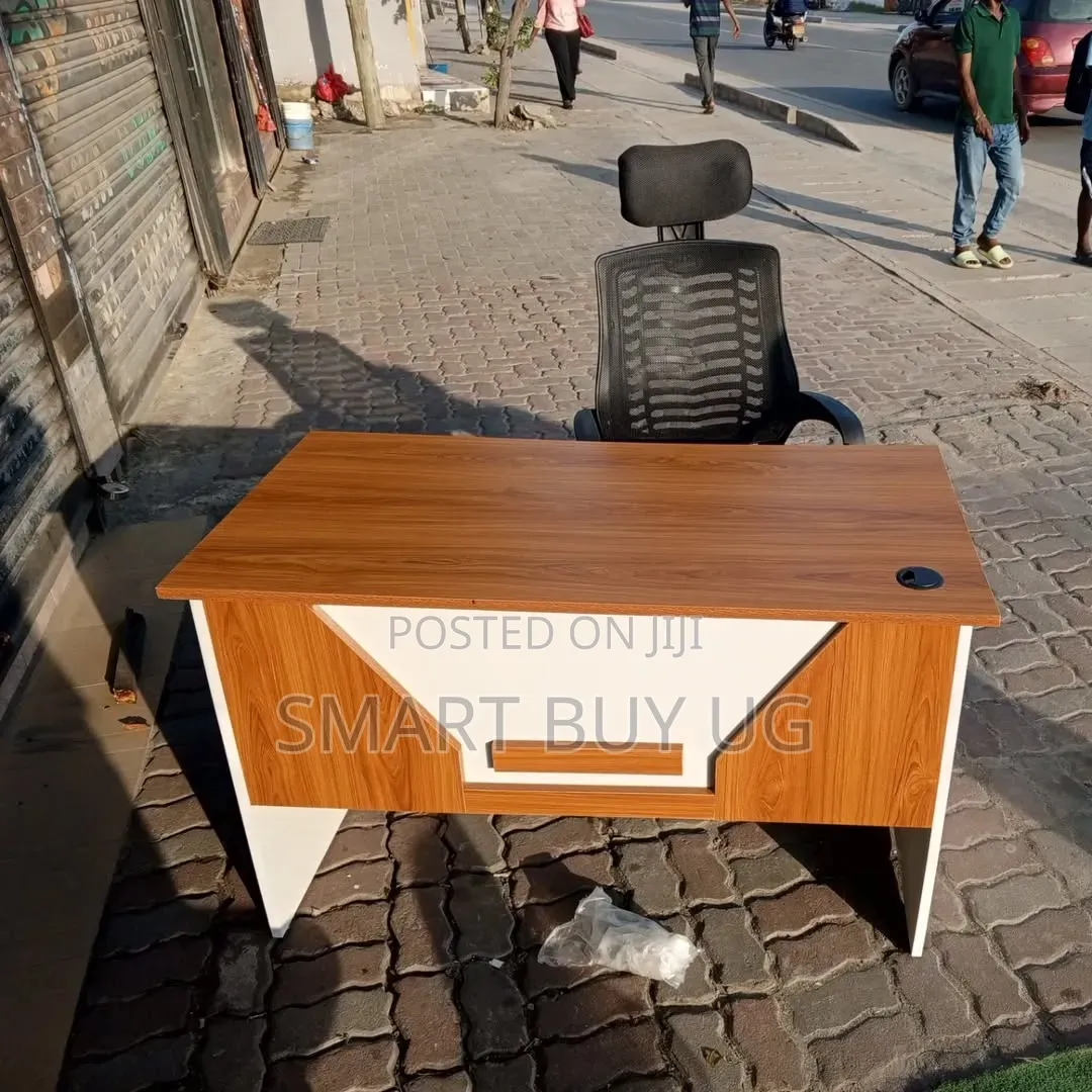 Office Table With Drawers/Reading Desk 909