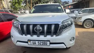 Toyota Land Cruiser Prado 2017 White