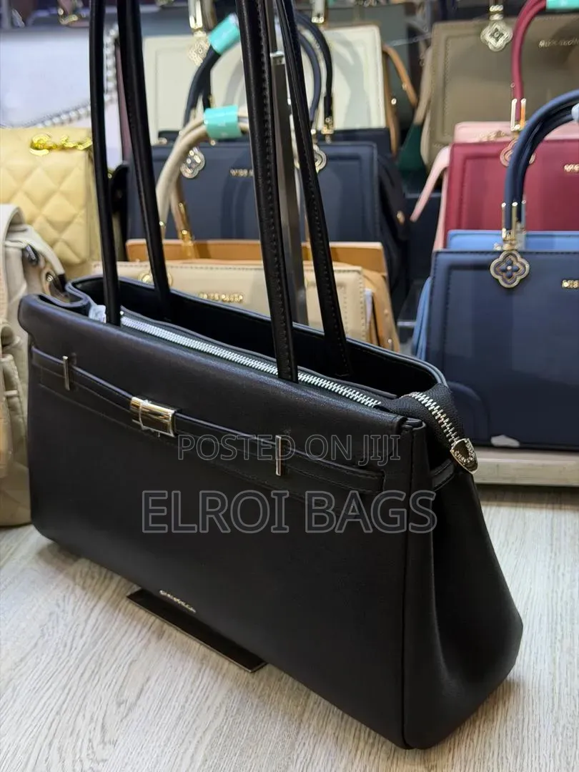 Chrisbella Shoulder Bag