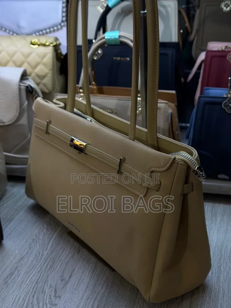 Chrisbella Shoulder Bag