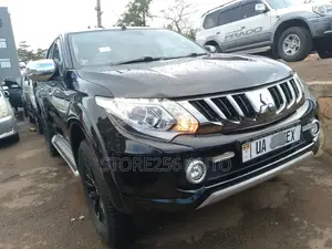 Mitsubishi L200 Double Cab 2.4 181hp 4WD 2017 Black