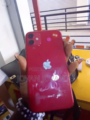 Apple iPhone 11 64 GB Red
