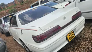 Toyota Mark II 2002 White