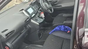 Toyota Wish 2012
