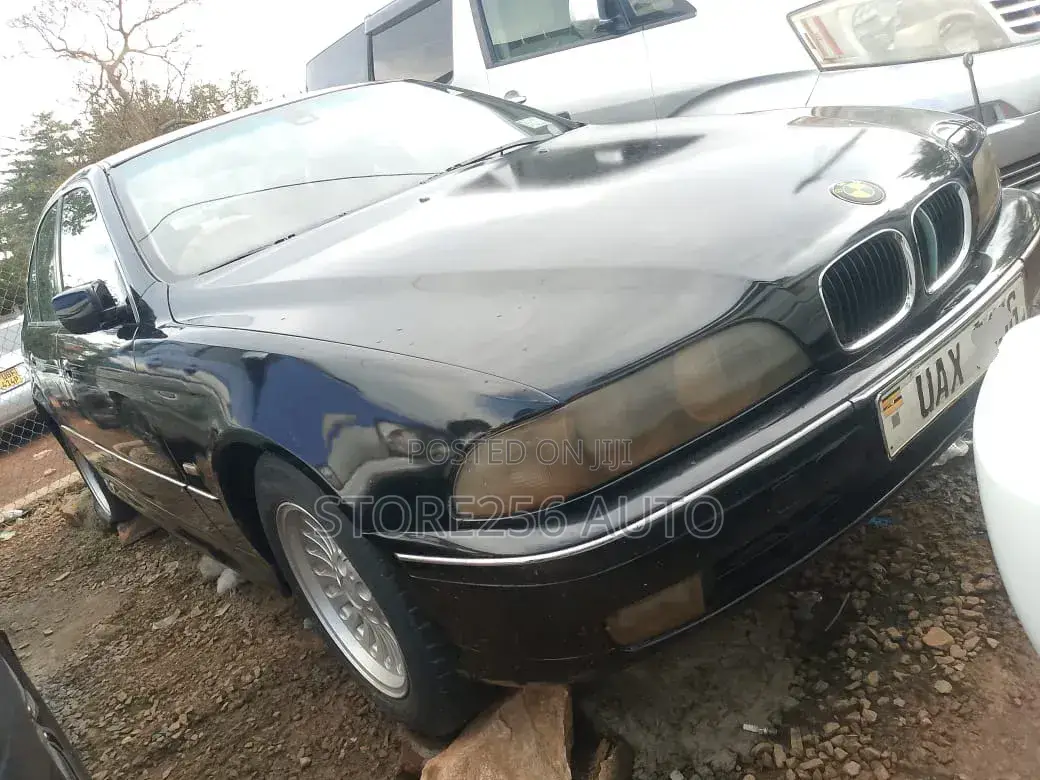 BMW 523i 2002 Black