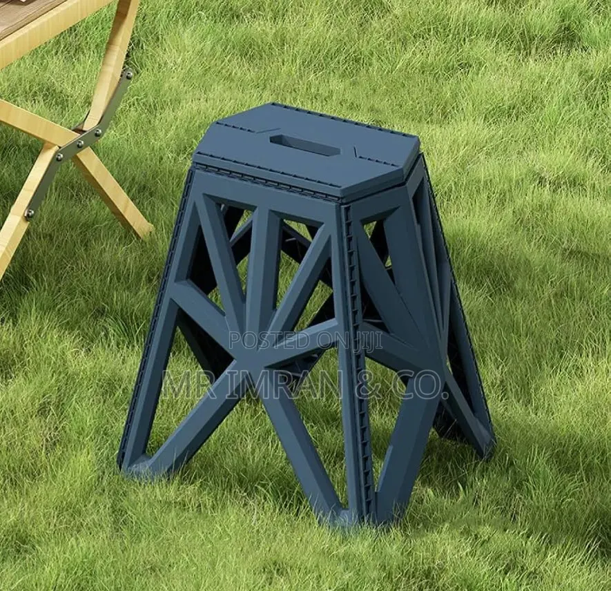 Foldable Heavy-Duty Collapsible Plastic Step Stool.